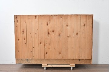 《ペイント仕上げ限定》　和製ヴィンテージ　小振りな28マス収納のシンプルなマス目棚　(R-086754)