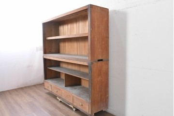 和製アンティーク　素朴な木味が魅力の引き出し付き飾り棚　(R-086756)