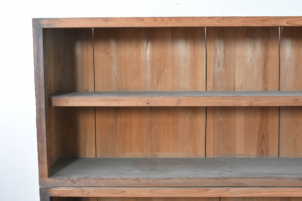 和製アンティーク　素朴な木味が魅力の引き出し付き飾り棚　(R-086756)