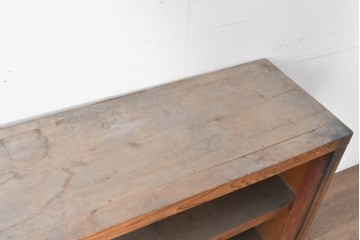 和製アンティーク　木味を楽しめる素朴なオープンラック　(R-086757)