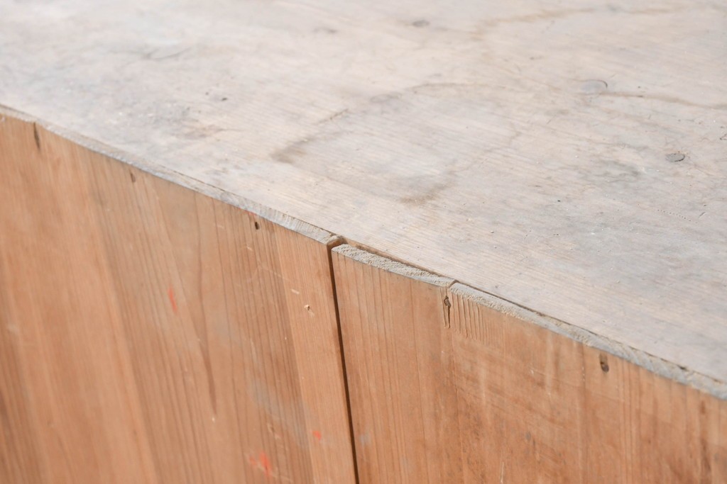 和製アンティーク　木味を楽しめる素朴なオープンラック　(R-086757)