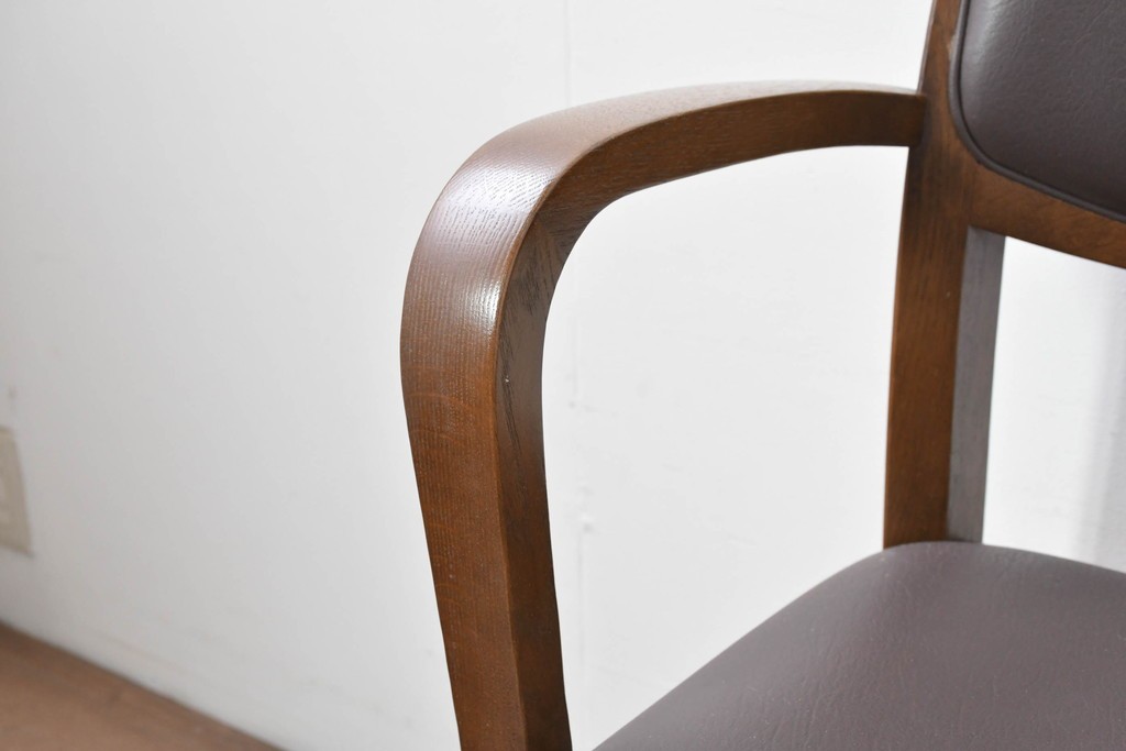 中古　シラカワ(Shirakawa)　ナラ材　S-281　流れるような曲線が上品なアームチェア2脚セット　定価(2脚合計)約15万円　(R-086759)