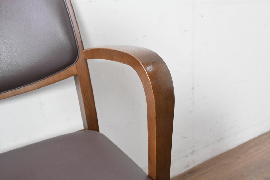 中古　シラカワ(Shirakawa)　ナラ材　S-281　流れるような曲線が上品なアームチェア2脚セット　定価(2脚合計)約15万円　(R-086759)