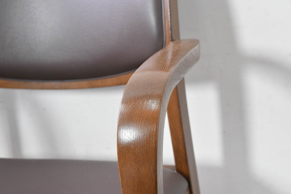中古　シラカワ(Shirakawa)　ナラ材　S-281　流れるような曲線が上品なアームチェア2脚セット　定価(2脚合計)約15万円　(R-086759)