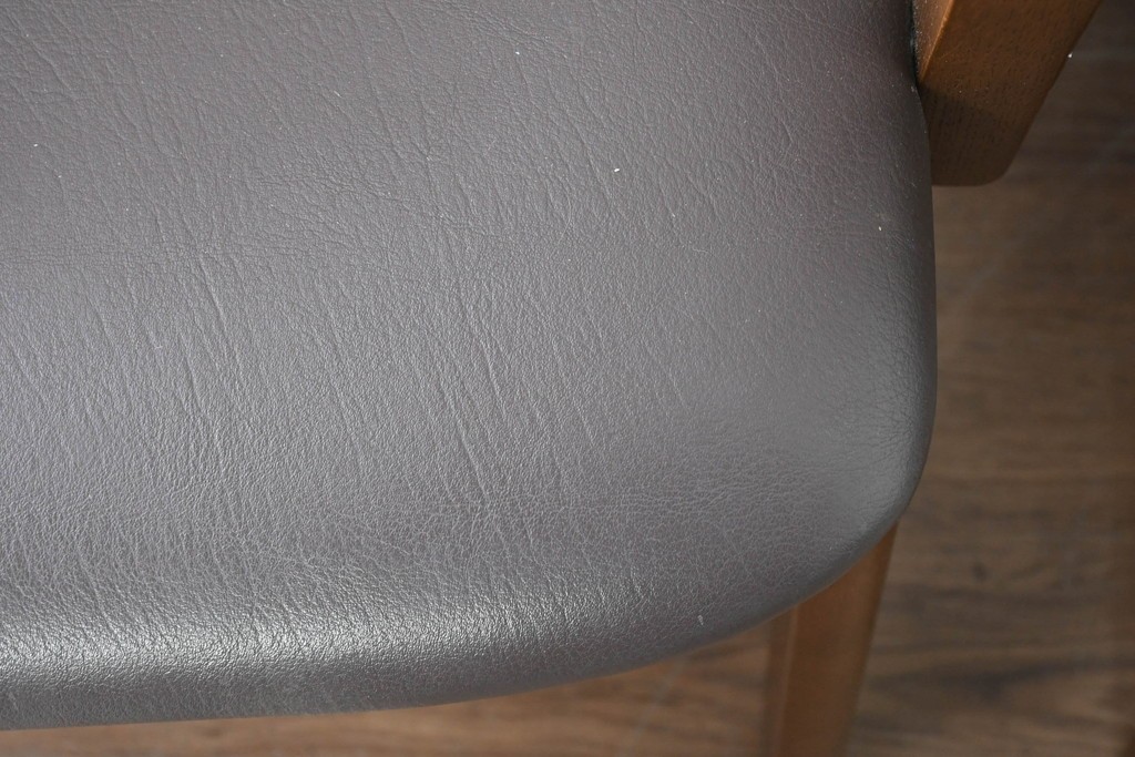 中古　シラカワ(Shirakawa)　ナラ材　S-281　流れるような曲線が上品なアームチェア2脚セット　定価(2脚合計)約15万円　(R-086759)