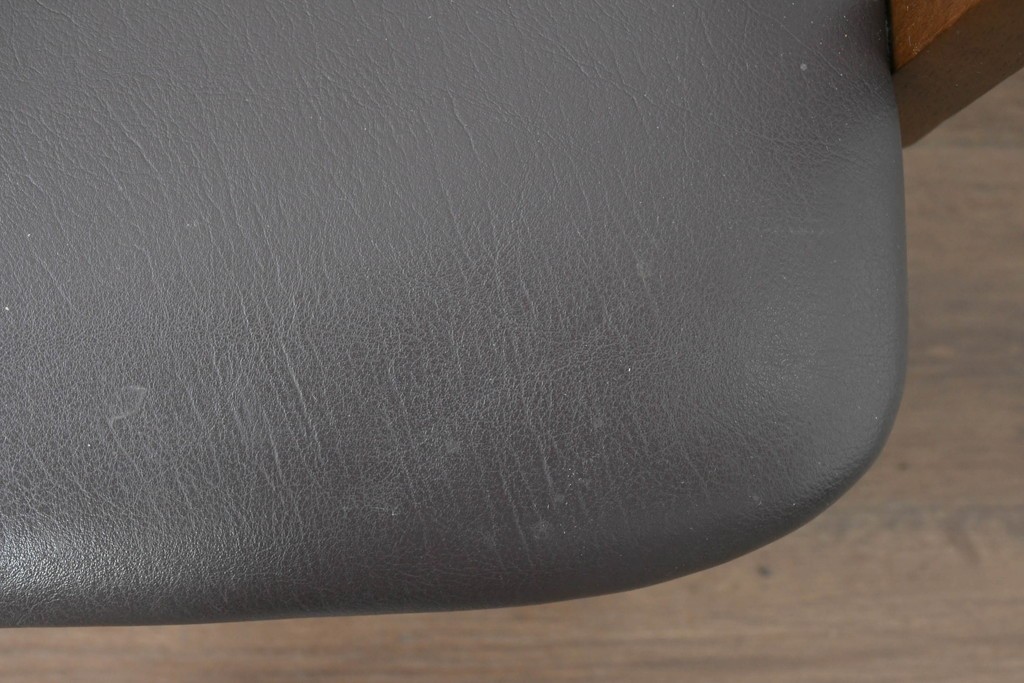 中古　シラカワ(Shirakawa)　ナラ材　S-281　流れるような曲線が上品なアームチェア2脚セット　定価(2脚合計)約15万円　(R-086759)