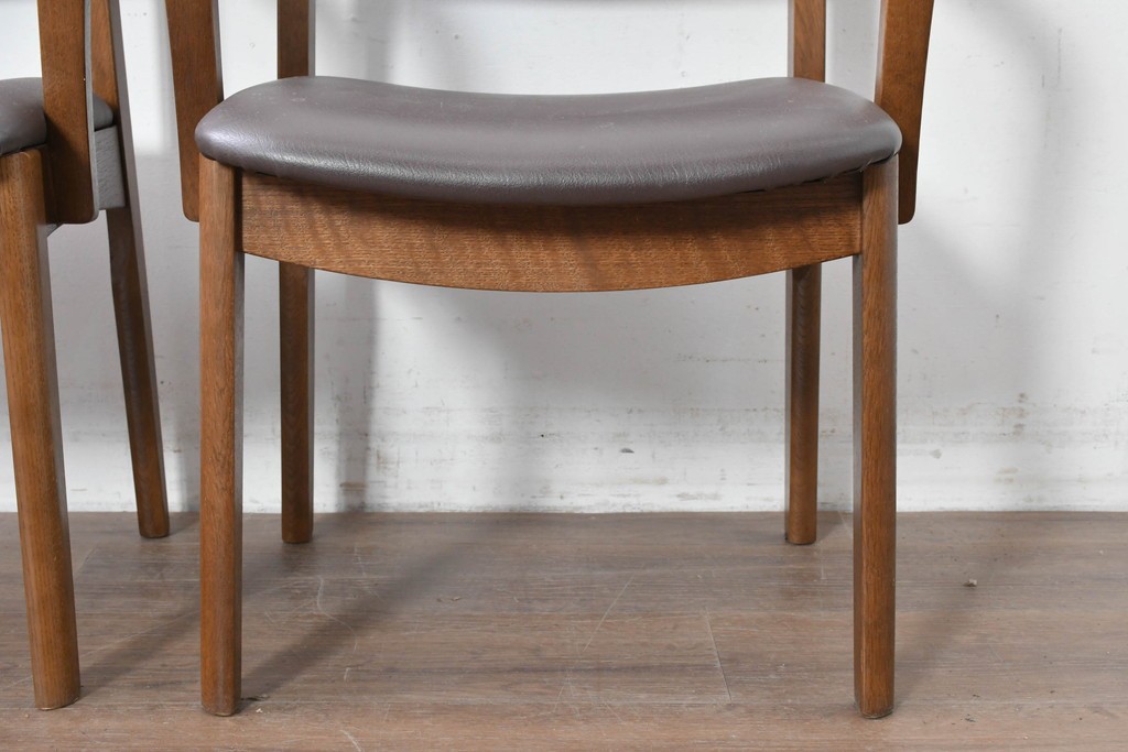 中古　シラカワ(Shirakawa)　ナラ材　S-281　流れるような曲線が上品なアームチェア2脚セット　定価(2脚合計)約15万円　(R-086759)