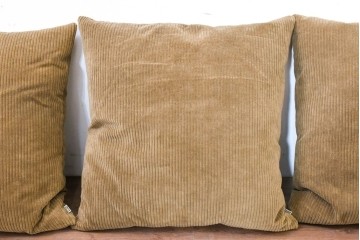 中古　TRUCK　フェザー入りコーデュロイクッション5個セット　(R-086761)