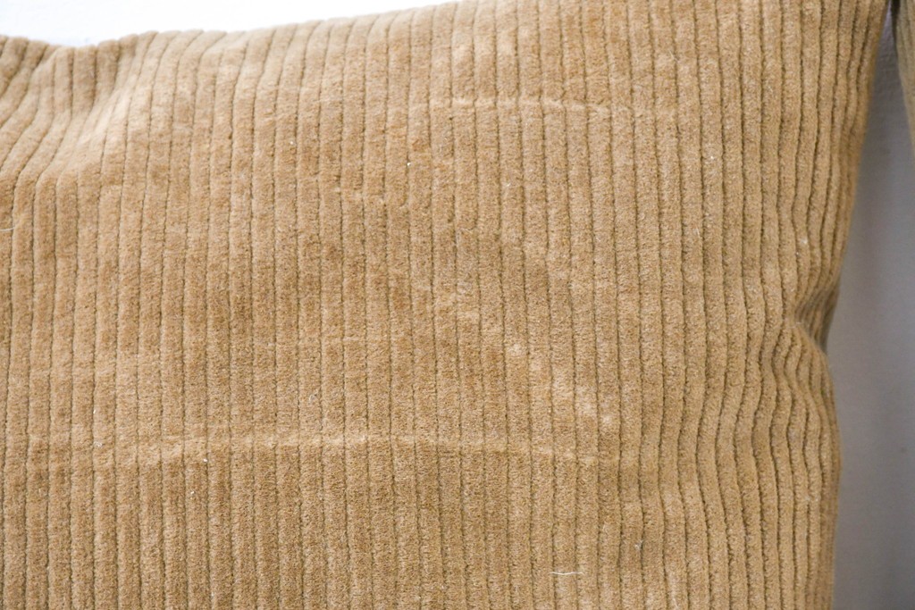 中古　TRUCK　フェザー入りコーデュロイクッション5個セット　(R-086761)