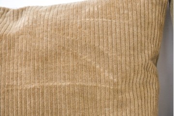 中古　TRUCK　フェザー入りコーデュロイクッション5個セット　(R-086761)