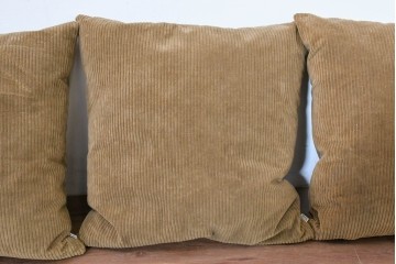 中古　TRUCK　フェザー入りコーデュロイクッション5個セット　(R-086761)