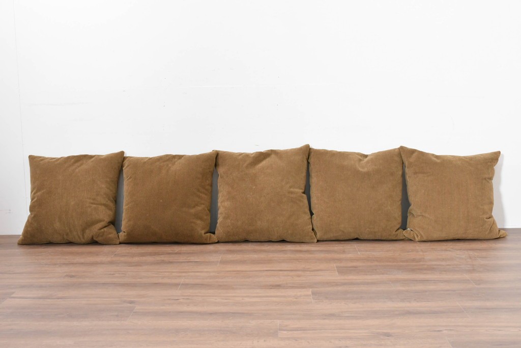 中古　TRUCK　フェザー入りコーデュロイクッション5個セット　(R-086761)