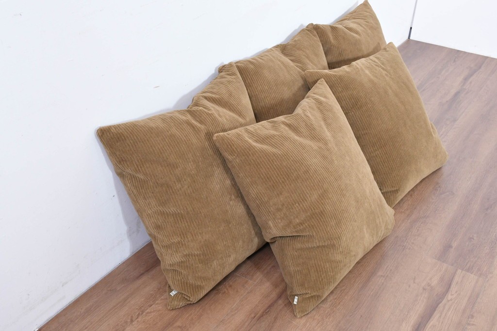 中古　TRUCK　フェザー入りコーデュロイクッション5個セット　(R-086761)