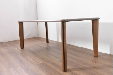 中古　シラカワ(Shirakawa)　オーク材　丸みのある柔らかなシルエットのダイニングテーブル　定価推定約21万円　(R-086762)