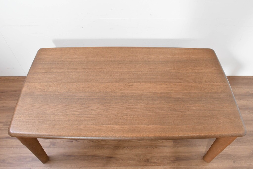 中古　シラカワ(Shirakawa)　オーク材　丸みのある柔らかなシルエットのダイニングテーブル　定価推定約21万円　(R-086762)