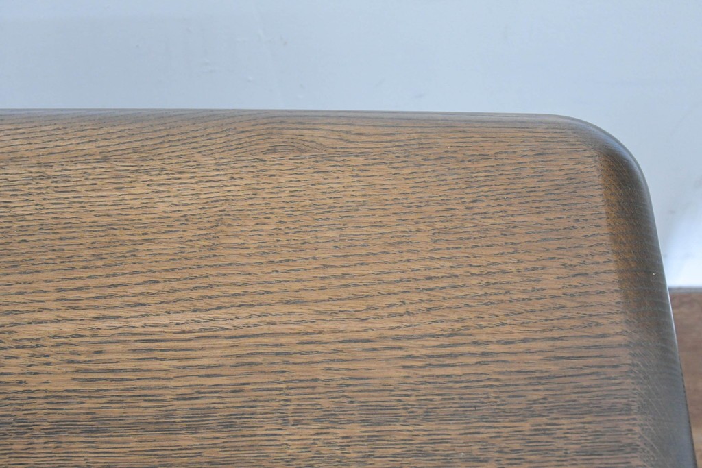 中古　シラカワ(Shirakawa)　オーク材　丸みのある柔らかなシルエットのダイニングテーブル　定価推定約21万円　(R-086762)