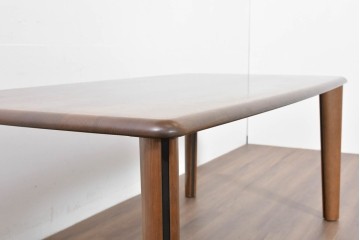 中古　シラカワ(Shirakawa)　オーク材　丸みのある柔らかなシルエットのダイニングテーブル　定価推定約21万円　(R-086762)