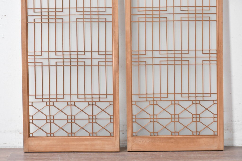 アンティーク建具　昭和後期　片面ガラス　明るい木色に端正な組子が魅力の書院戸2枚セット　(R-086763)