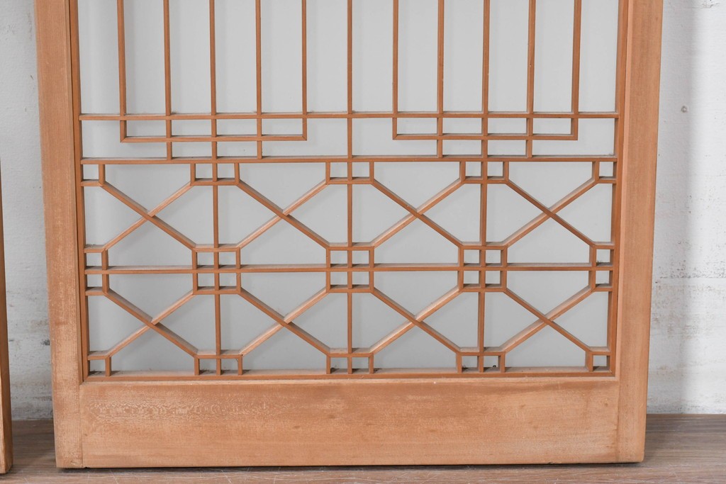 アンティーク建具　昭和後期　片面ガラス　明るい木色に端正な組子が魅力の書院戸2枚セット　(R-086763)