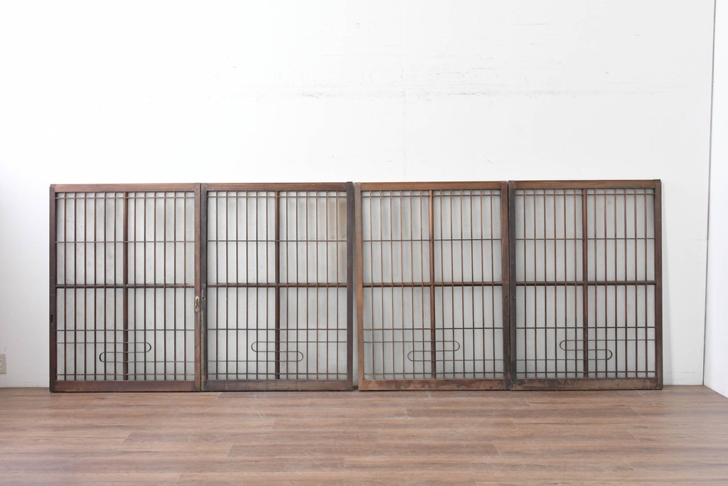 アンティーク建具　昭和中期　細やかな格子の入ったガラス窓4枚セット　(R-086764)