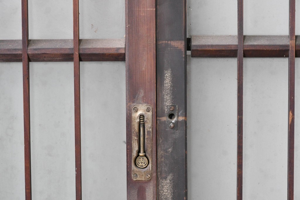 アンティーク建具　昭和中期　細やかな格子の入ったガラス窓4枚セット　(R-086764)