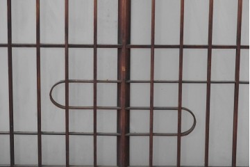 アンティーク建具　昭和中期　細やかな格子の入ったガラス窓4枚セット　(R-086764)