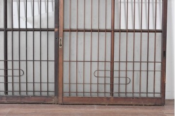 アンティーク建具　昭和中期　細やかな格子の入ったガラス窓3枚セット　(R-086765)