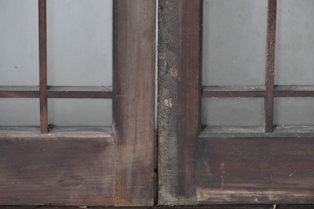 アンティーク建具　昭和中期　細やかな格子の入ったガラス窓3枚セット　(R-086765)