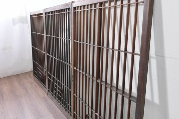 アンティーク建具　昭和中期　細やかな格子の入ったガラス窓3枚セット　(R-086765)