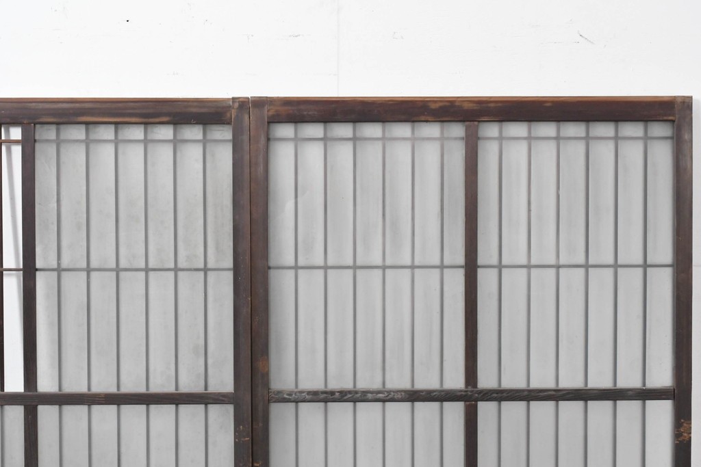 アンティーク建具　昭和中期　細やかな格子の入ったガラス窓3枚セット　(R-086765)