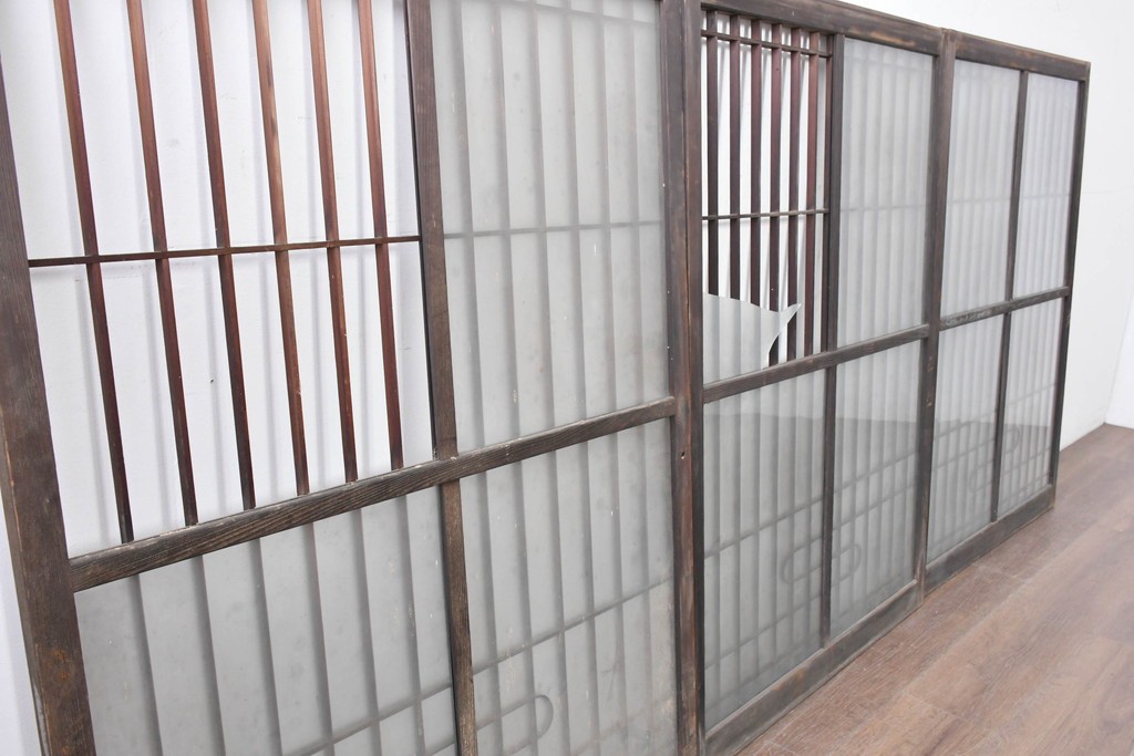 アンティーク建具　昭和中期　細やかな格子の入ったガラス窓3枚セット　(R-086765)