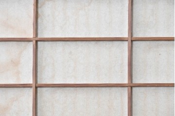 アンティーク建具　昭和初期　裏障子・裏ガラス付き　すっきりとした細身の桟が美しい格子戸2枚セット　(R-086766)