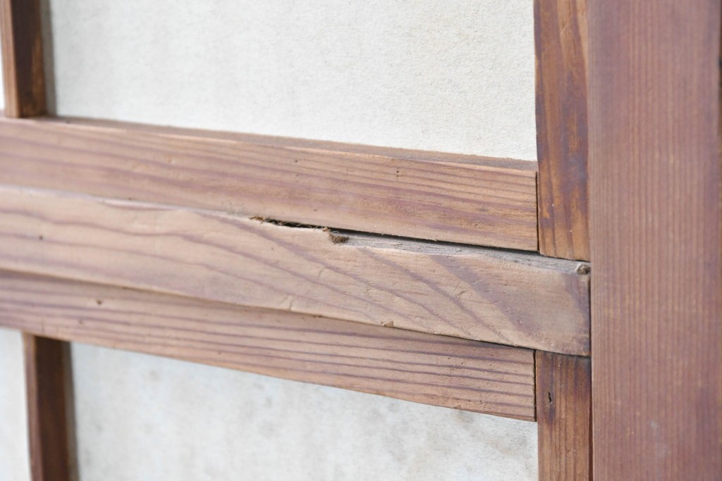 アンティーク建具　昭和初期　裏障子・裏ガラス付き　すっきりとした細身の桟が美しい格子戸2枚セット　(R-086766)