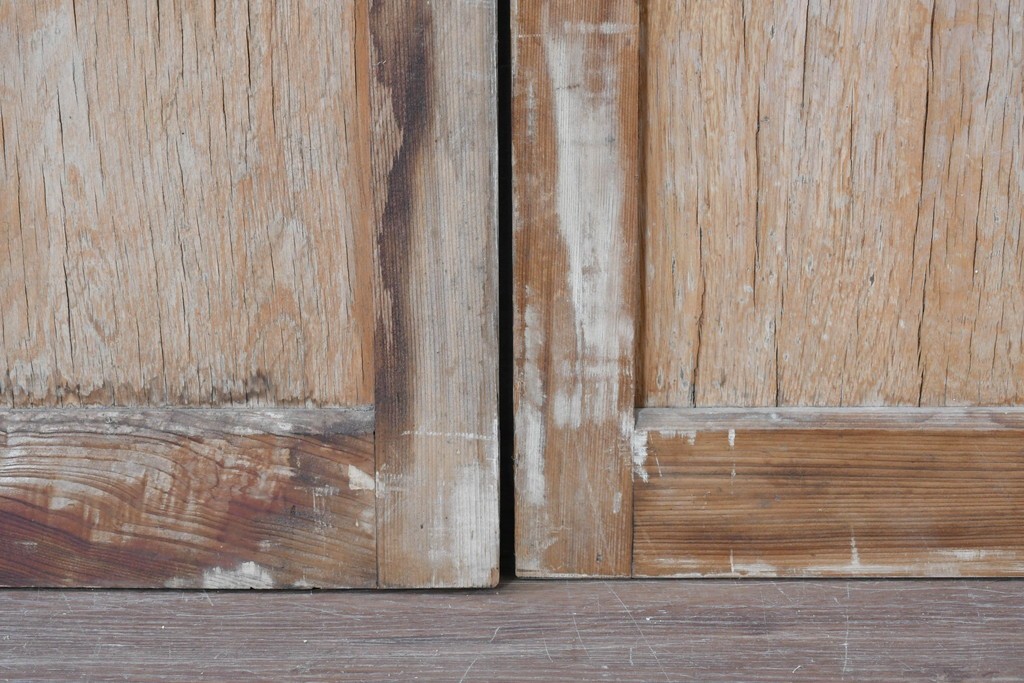 アンティーク建具　昭和初期から中期　彩光ガラス入りの木製引き戸2枚セット　(R-086767)