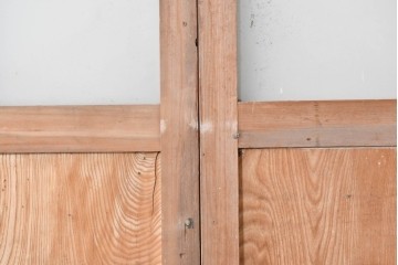アンティーク建具　昭和初期から中期　彩光ガラス入りの木製引き戸2枚セット　(R-086767)