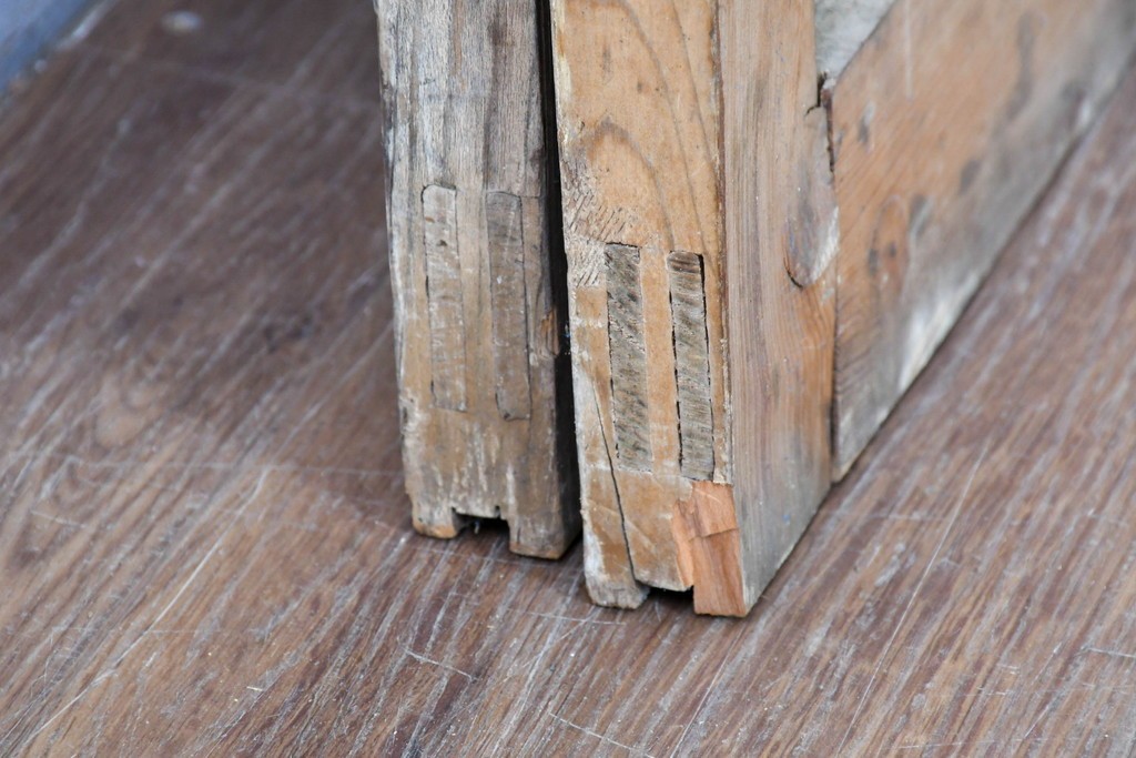 アンティーク建具　昭和初期から中期　彩光ガラス入りの木製引き戸2枚セット　(R-086767)