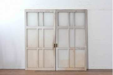アンティーク建具　昭和初期から中期　ツートンカラー　彩光ガラス入りの引き戸2枚セット　(R-086768)