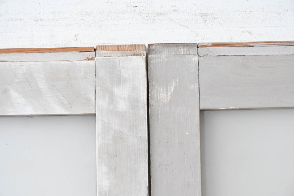 アンティーク建具　昭和初期から中期　ツートンカラー　彩光ガラス入りの引き戸2枚セット　(R-086768)