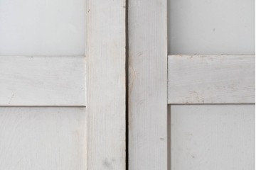 アンティーク建具　昭和初期から中期　ツートンカラー　彩光ガラス入りの引き戸2枚セット　(R-086768)