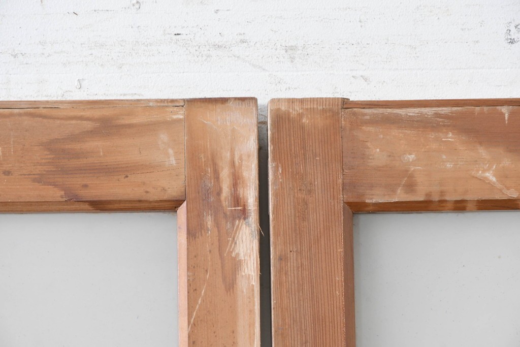 アンティーク建具　昭和初期から中期　ツートンカラー　彩光ガラス入りの引き戸2枚セット　(R-086768)