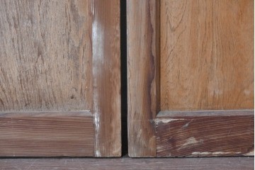 アンティーク建具　昭和初期から中期　ツートンカラー　彩光ガラス入りの引き戸2枚セット　(R-086768)