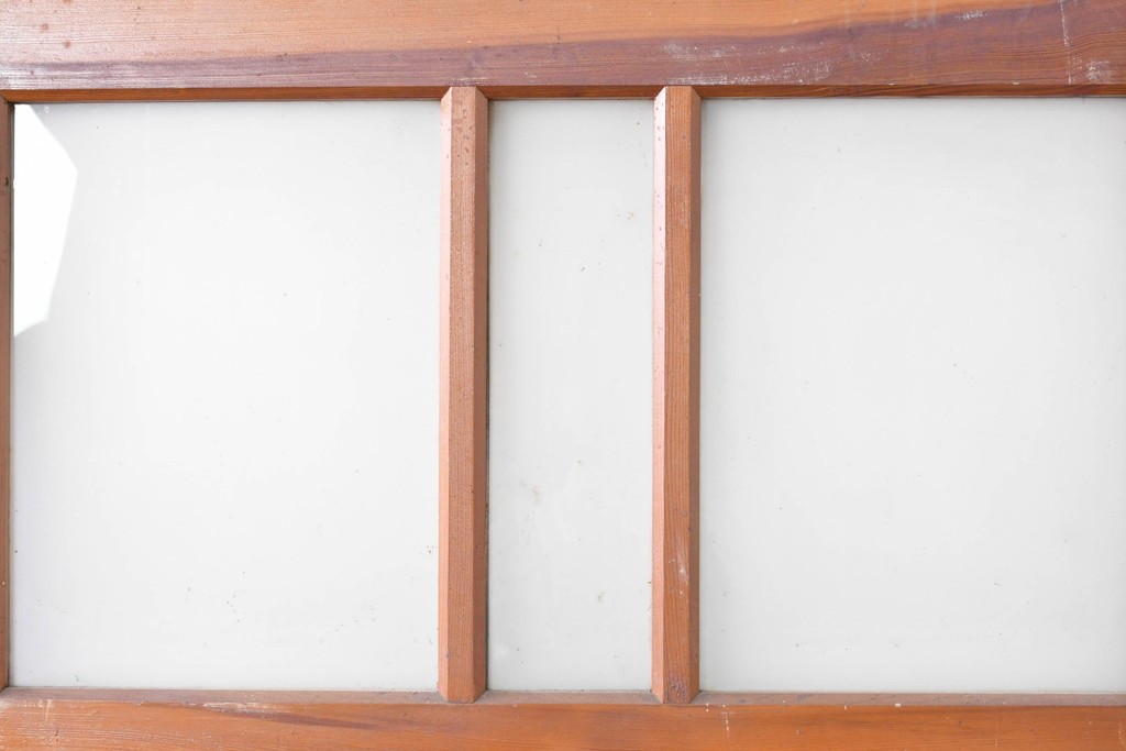 アンティーク建具　昭和初期から中期　彩光ガラス入りの木製引き戸2枚セット　(R-086769)