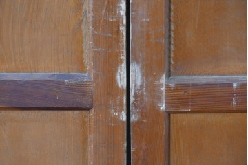 アンティーク建具　昭和初期から中期　彩光ガラス入りの木製引き戸2枚セット　(R-086769)