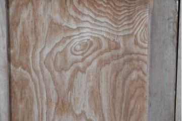 アンティーク建具　昭和初期から中期　彩光ガラス入りの木製引き戸2枚セット　(R-086769)