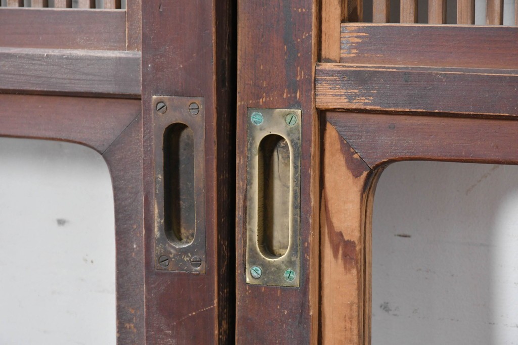 アンティーク建具　大正から昭和初期　腰板欅(ケヤキ)材　上手物!!　丸みのある縦桟のやわらかな表情が魅力の裏障子付き格子戸4枚セット　(R-086770)