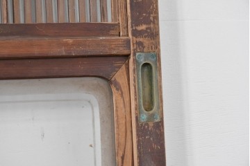 アンティーク建具　大正から昭和初期　腰板欅(ケヤキ)材　上手物!!　丸みのある縦桟のやわらかな表情が魅力の裏障子付き格子戸4枚セット　(R-086770)