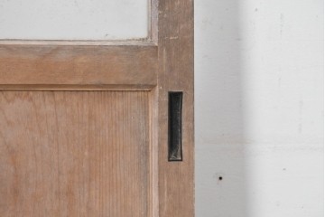 アンティーク建具　昭和中期　木味を活かした素朴な佇まいのガラス戸1枚　(R-086771)