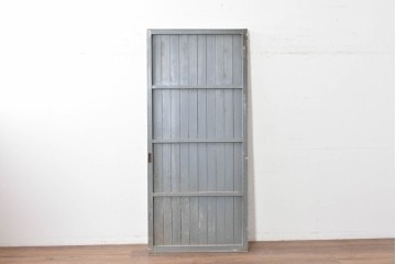 アンティーク建具　昭和初期　シャビーなペンキ仕上げの背の高い引き戸1枚　(R-086774)