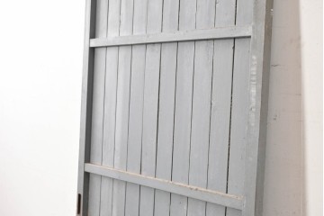 アンティーク建具　昭和初期　シャビーなペンキ仕上げの背の高い引き戸1枚　(R-086774)