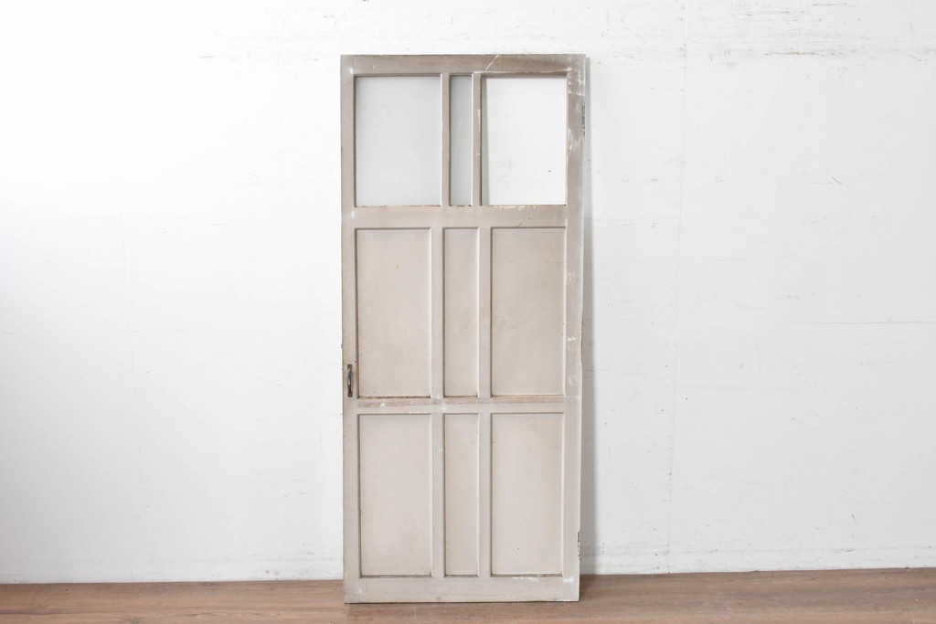 ヴィンテージ建具　昭和中期　シャビーなペンキ仕上げのガラス入りドア1枚　(R-086775)